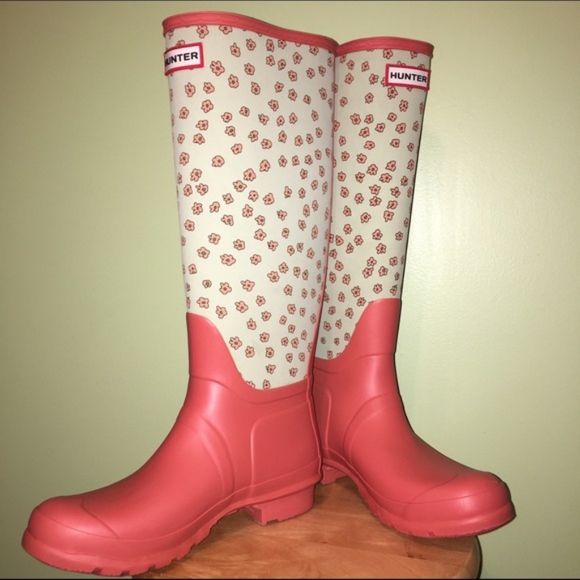 Hunter Floral Rain Boots - Picture 1 of 3